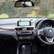【BMW X1 試乗】見た目変わらないのに中身は大変わり…中村孝仁