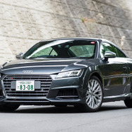 アウディ TTS クーペ 2.0 TFSI クワトロ