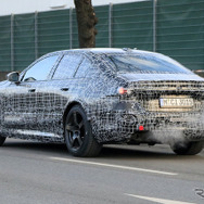 BMW M5セダン 次期型プロトタイプ（スクープ写真）