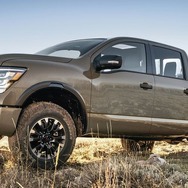 日産 タイタン 「PRO-4X」の2022年モデル
