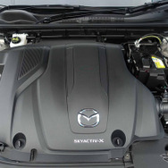 マツダ3 e-SKYACTIV X MT車