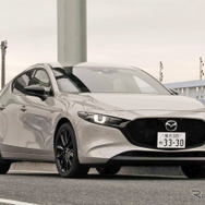 マツダ3 e-SKYACTIV X MT車
