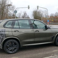 BMW X5M 改良新型プロトタイプ（スクープ写真）