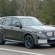 BMW X5M 改良新型プロトタイプ（スクープ写真）