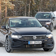 VW パサート 次期型プロトタイプ（スクープ写真）