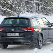 VW パサート 次期型プロトタイプ（スクープ写真）