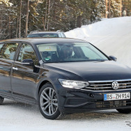 VW パサート 次期型プロトタイプ（スクープ写真）