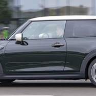 MINI クーパー SE 改良新型の「Resolute Edition」