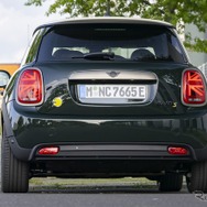 MINI クーパー SE 改良新型の「Resolute Edition」