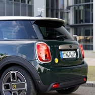 MINI クーパー SE 改良新型の「Resolute Edition」