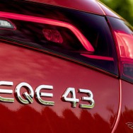 メルセデスAMG EQE 43 4MATIC