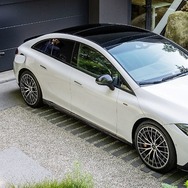 メルセデスAMG EQE 53 4MATIC +