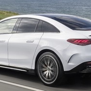 メルセデスAMG EQE 53 4MATIC +