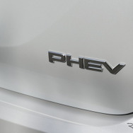 三菱 アウトランダーPHEV