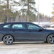 VW パサート 次期型プロトタイプ（スクープ写真）