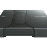 パワードサブウーファーの一例（カロッツェリア・TS-WH500A）。
