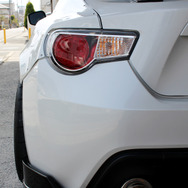 ※装着イメージ<フロント>ホイール：DRF-X7 18inch 9.0J +30（変換スペーサー15mm＋スペーサー5mm）タイヤ：225/40R18<リア>ホイール：DRF-X7 18inch 9.0J +30（変換スペーサー15mm＋スペーサー7mm）タイヤ：225/40R18