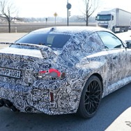 「Mパフォーマンスパッケージ」装着車と思われるBMW M2クーペ 新型プロトタイプ（スクープ写真）