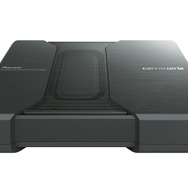 パワードサブウーファーの一例（カロッツェリア・TS-WH500A）。