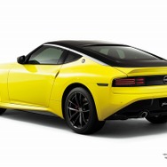 日産 フェアレディZ バージョンST（6MT・イカズチイエロー/スーパーブラック 2トーン）