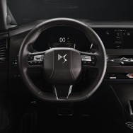 DS 4（欧州仕様）
