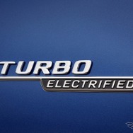 メルセデスAMG C43 4MATIC ステーションワゴン 新型