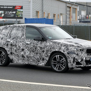 BMW X1 次期型プロトタイプ（スクープ写真）