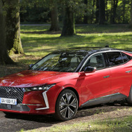 DS 4 PHEV（プルミエール・エディション）