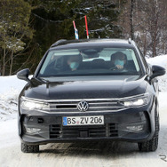 VW パサート 次期型プロトタイプ（スクープ写真）