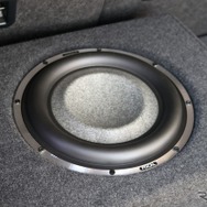 サブウーファーにはフロントスピーカーとのつながりも考慮してフォーカルのユートピアM・SUB10WMをチョイス。