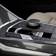 BMW 3シリーズ・ツーリング 改良新型のPHV「330e」