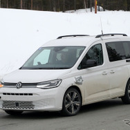 VW キャディ PHEV プロトタイプ（スクープ写真）