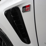 トヨタ GRカローラ RZ