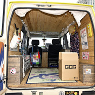 個性的な装いアメリカンワンボックスが面白い！…34th MOONEYES Street Car Nationals