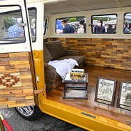 個性的な装いアメリカンワンボックスが面白い！…34th MOONEYES Street Car Nationals