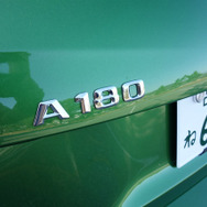 メルセデスベンツ A180