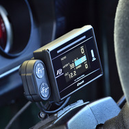サーキット走行の強い味方・Defiメーターの最新モデル「ADVANCE FD」が新発売