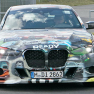 BMW M4 3.0 CSL オマージュ プロトタイプ（スクープ写真）