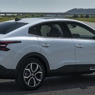 シトロエン e-C4 X