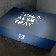 テスラ専用大型センタートレイ「TESLA ALSET Tray（アルセットトレイ）」がクラファンに登場