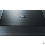 外部パワーアンプの一例（カロッツェリアX・RS-A09X）。