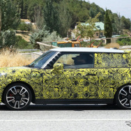 MINI JCW 改良新型プロトタイプ（スクープ写真）