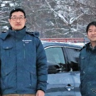 >SUBARU商品企画本部プロジェクトゼネラルマネージャーの小野大輔さん(左)とSUBARU商品企画本部プロジェクトシニアマネージャーの藤枝健一郎さん(右)