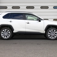 STREET ADVANCE Z4［VSTL0-G1AA3］TOYOTA RAV4用装着車（Ft: +35mm / Rr: +35mm）