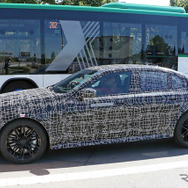 BMW M5 次期型プロトタイプ（スクープ写真）