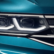 VW ティグアン LEDマトリックスヘッドライト“IQ.LIGHT”（ダイナミックターンインジケーター付）