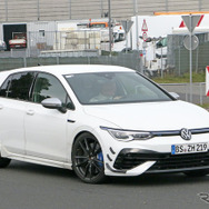 謎のVW『ゴルフR』プロトタイプ（スクープ写真）