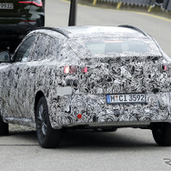 BMW X2 次期型プロトタイプ（スクープ写真）