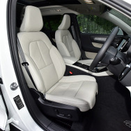 ボルボ XC40 48Vハイブリッド