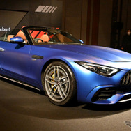 メルセデスAMG SL43